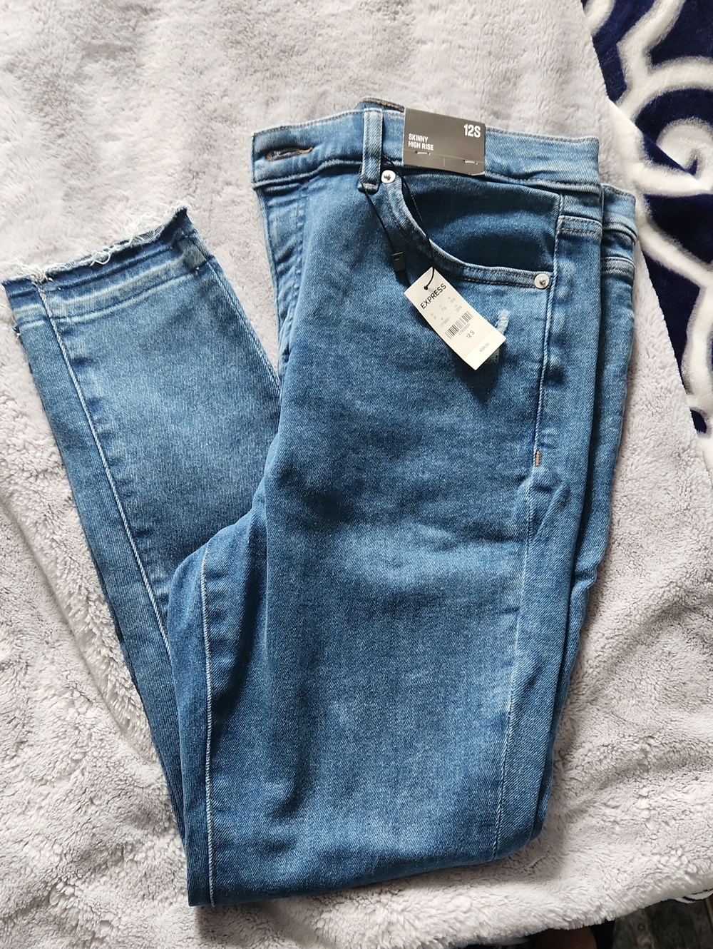 Skinny High Rise Jeans!